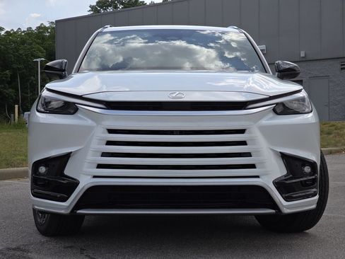 New 2026 Lexus TX 500h AWD image 3