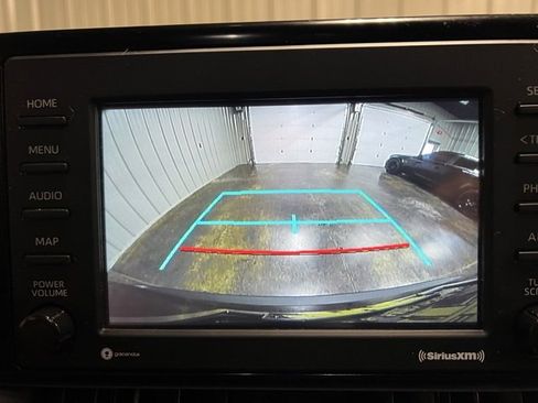 Used 2022 Toyota RAV4 XLE image 40