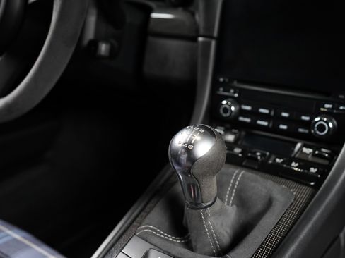 Used 2018 Porsche 911 GT3 RWD image 93