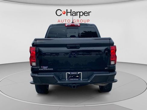Used 2023 Chevrolet Colorado LT w/ LT Convenience Package II AWD/4WD image 4