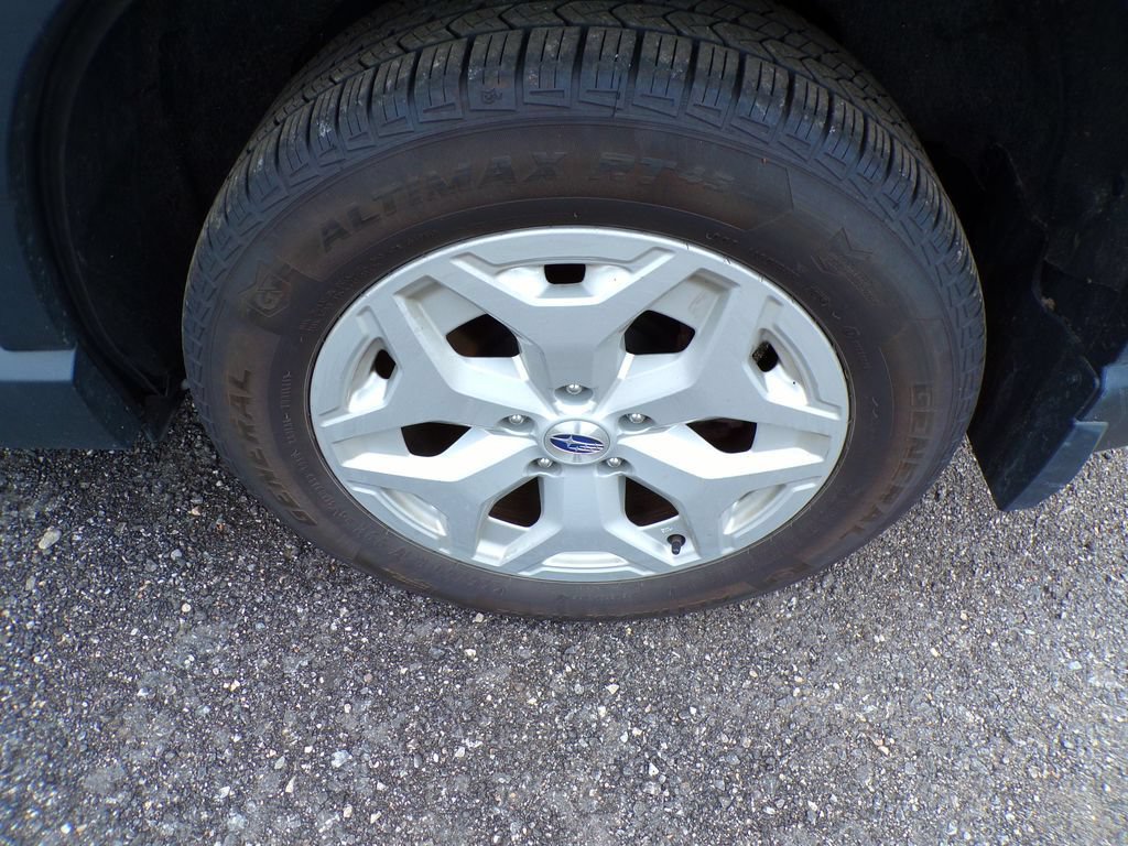 Used 2022 Subaru Forester AWD/4WD image 13