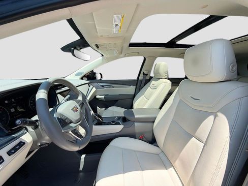 Certified 2024 Cadillac XT5 Premium Luxury w/ Technology Package FWD image 22