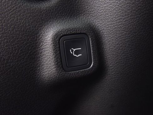 New 2026 Jeep Compass Latitude image 38