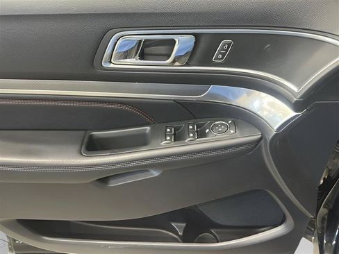 Used 2018 Ford Explorer Sport AWD/4WD image 7