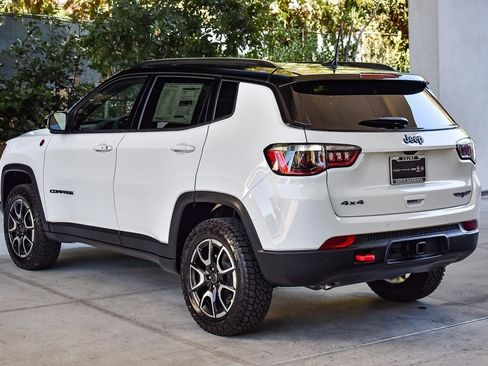 New 2026 Jeep Compass Trailhawk image 4