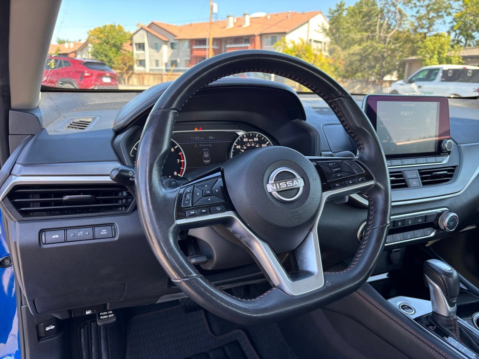 Used 2025 Nissan Altima 2.5 SR FWD image 34