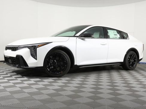 New 2026 Kia K4 GT-Line Turbo image 1