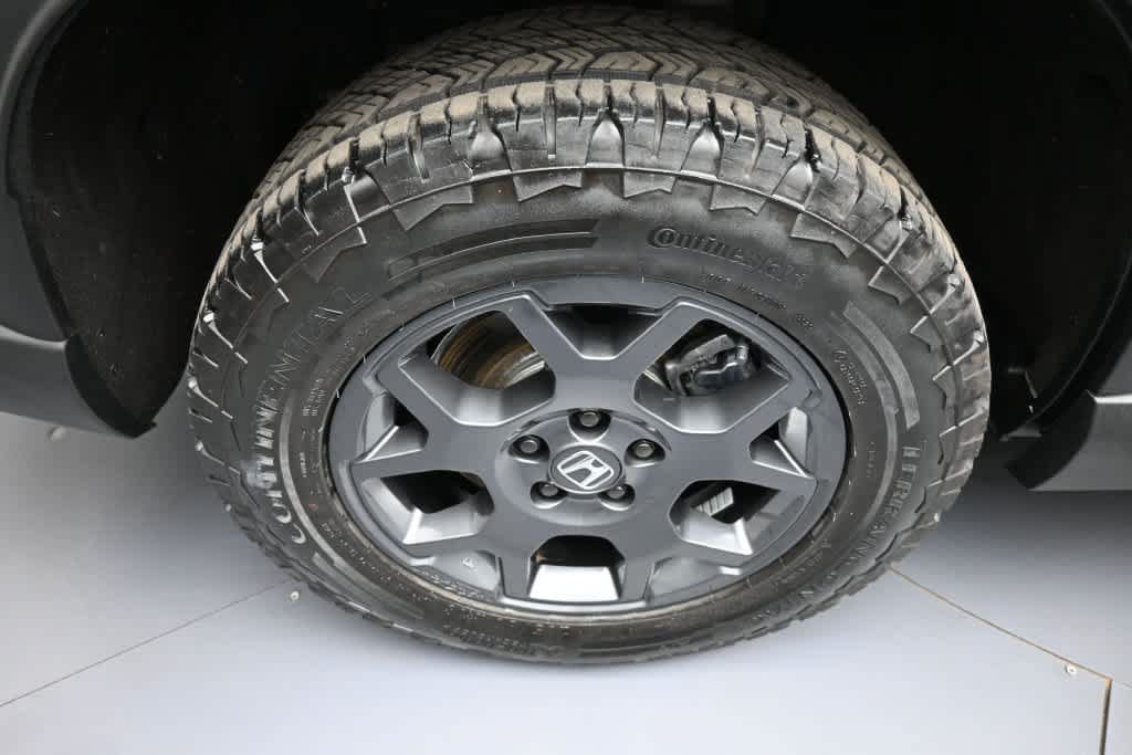 Certified 2024 Honda Pilot TrailSport image 11