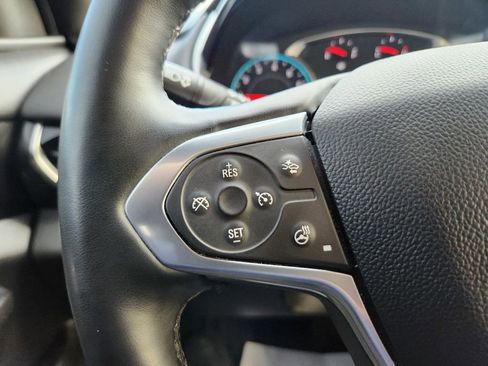 Used 2023 Chevrolet Traverse RS image 21