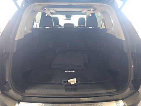 Used 2023 Nissan Rogue SV w/ SV Premium B Package AWD/4WD image 12