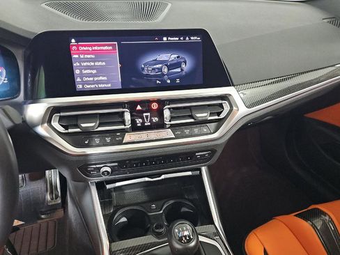 Used 2021 BMW M4 Coupe w/ M Carbon Exterior Package RWD image 11