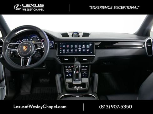 Used 2023 Porsche Cayenne AWD/4WD image 23