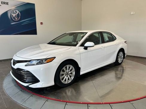 Used 2020 Toyota Camry LE FWD image 2