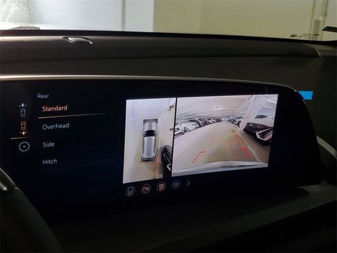 New 2026 Cadillac Vistiq Luxury image 23