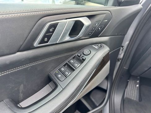 Used 2024 BMW X5 xDrive40i AWD/4WD image 6