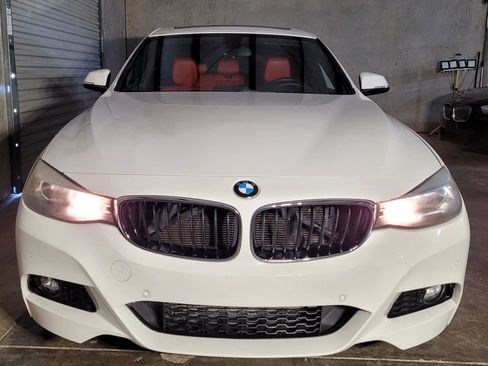 Used 2015 BMW 328i Gran Turismo xDrive image 2