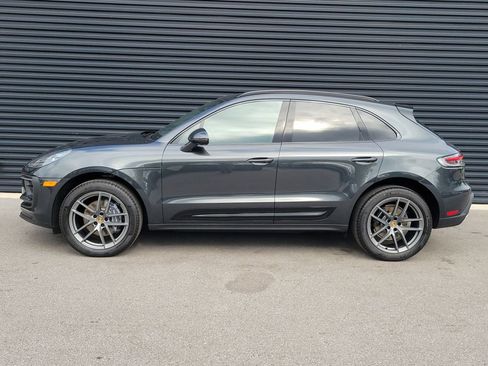 Certified 2025 Porsche Macan AWD/4WD image 2