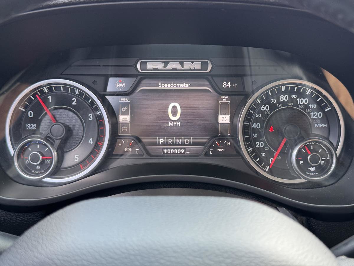 Used 2022 RAM 2500 Laramie AWD/4WD image 30