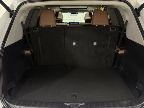 Used 2024 Toyota Grand Highlander AWD image 55
