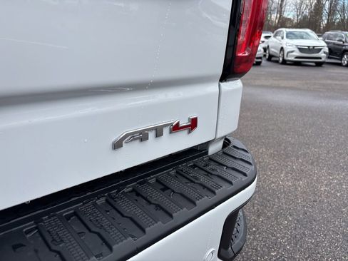 New 2026 GMC Sierra 1500 AT4 w/ AT4 Premium Package image 9