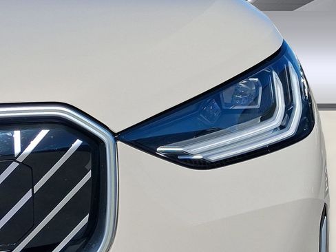 New 2026 BMW X3 xDrive30 w/ Premium Package image 9