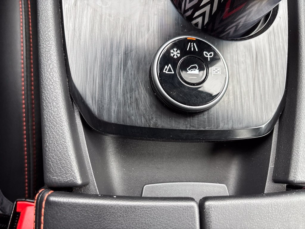Used 2025 Nissan Rogue SV AWD/4WD image 18