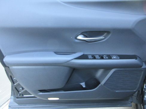 Used 2024 Lexus UX 250h AWD w/ Premium Package image 27