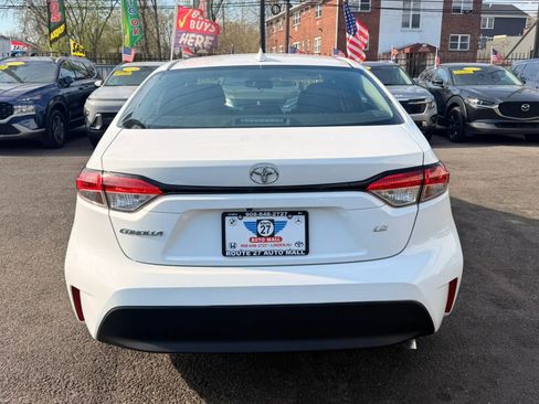 Used 2023 Toyota Corolla LE image 6