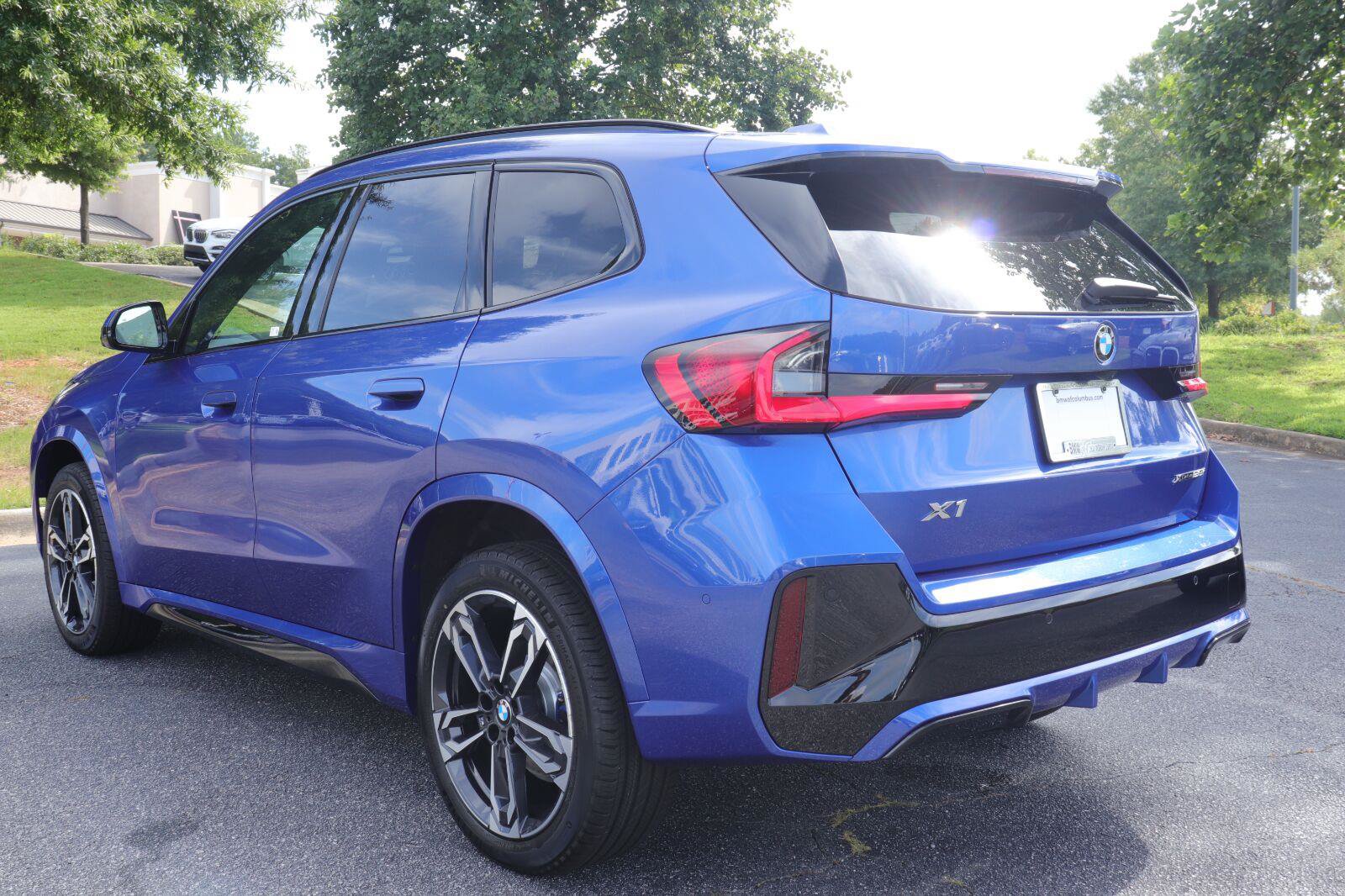 New 2026 BMW X1 xDrive28i w/ Technology Package AWD/4WD image 4