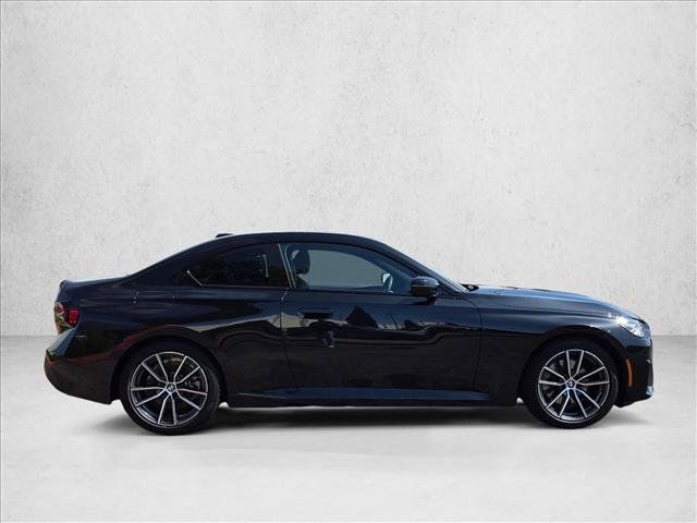 Used 2024 BMW 230i Coupe w/ Premium Package RWD image 4