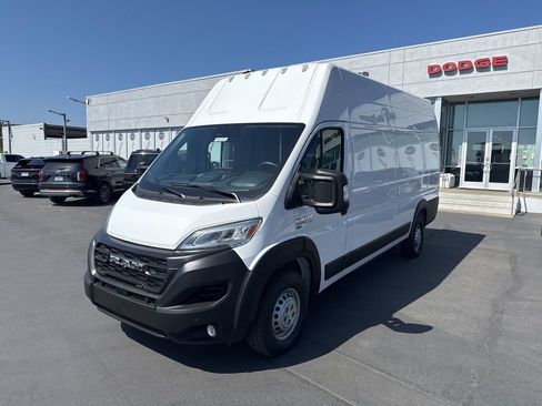 Used 2024 RAM ProMaster 3500 w/ Delivery Van Package image 3