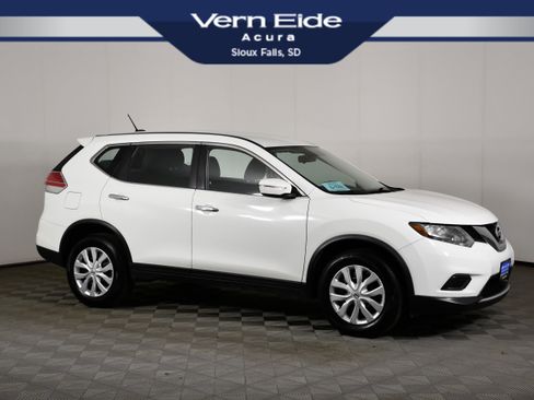 Used 2015 Nissan Rogue S AWD/4WD image 1