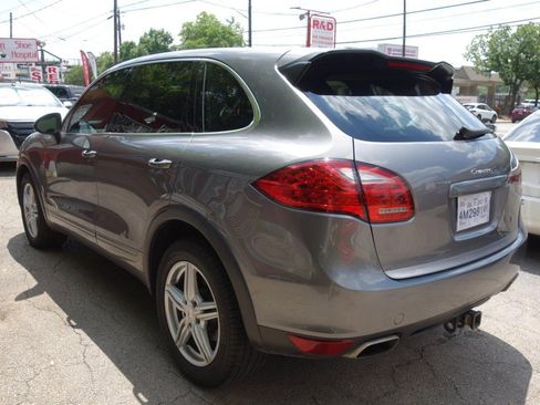 Used 2011 Porsche Cayenne S image 5