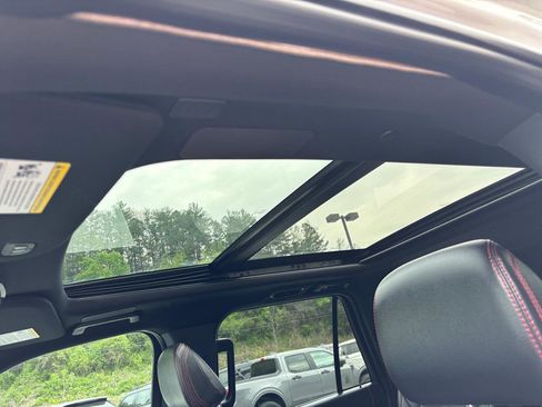 Used 2023 Ford Expedition Max Limited image 9