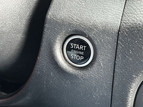 Used 2023 Nissan Frontier PRO-4X w/ Pro Convenience Package AWD/4WD image 35