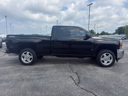 Used 2015 Chevrolet Silverado 2500 LT w/ LT Convenience Package AWD/4WD image 4