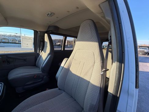 Used 2021 Chevrolet Express 3500 LT w/ LT Preferred Equipment Group image 13