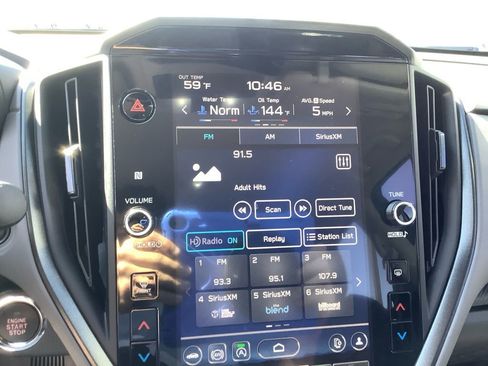 Certified 2025 Subaru Crosstrek 2.5i Limited w/ Crosstrek Mirror Package image 11