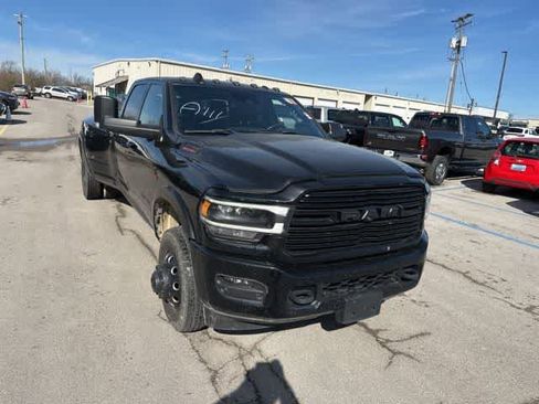 Used 2022 RAM 3500 Laramie image 21