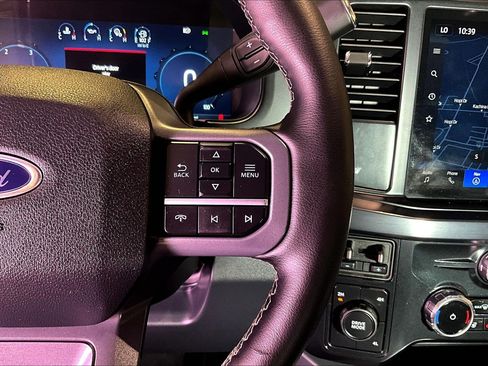 Used 2025 Ford F250 Lariat AWD/4WD image 14
