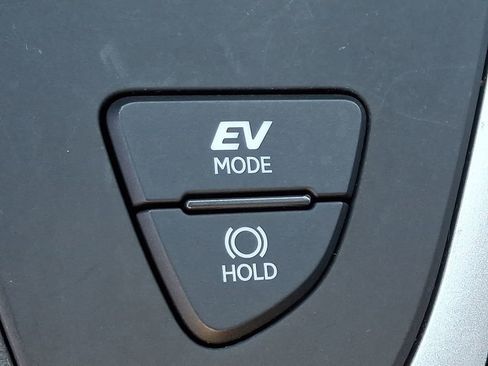 Used 2023 Lexus UX 250h AWD w/ Accessory Package (Z2) image 25