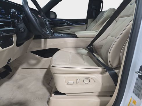 Used 2023 Cadillac Escalade Premium Luxury RWD image 26
