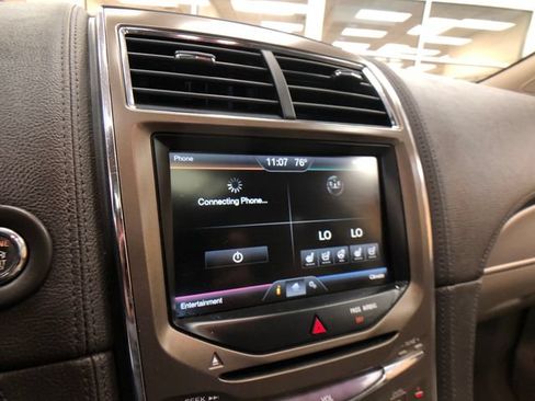Used 2015 Lincoln MKX FWD w/ Equipment Group 102A image 15