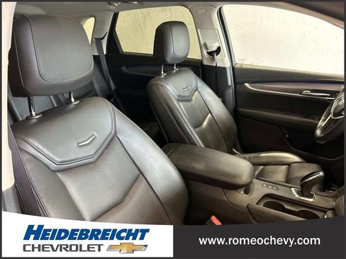 Certified 2017 Cadillac XT5 Premium Luxury image 36