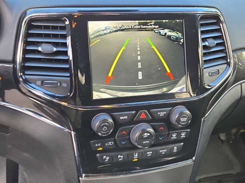 Used 2021 Jeep Grand Cherokee Trailhawk w/ Premium Lighting Group image 28