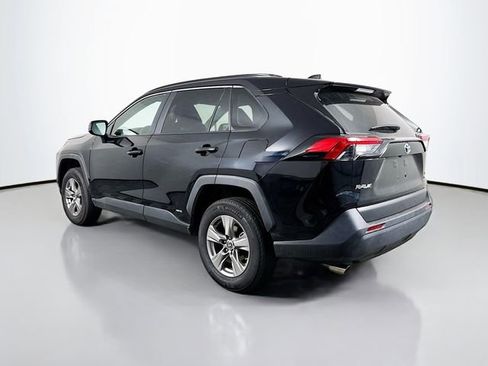 Used 2024 Toyota RAV4 LE AWD/4WD image 4