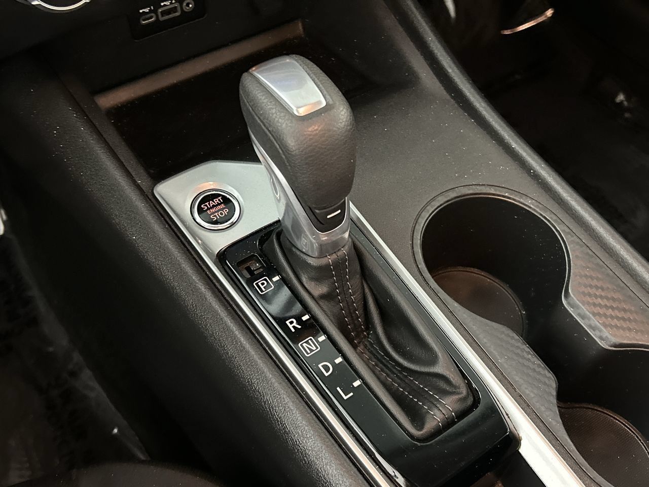 Used 2025 Nissan Altima 2.5 SV FWD image 16