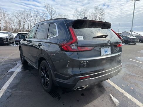 Certified 2023 Honda CR-V Sport Touring image 3
