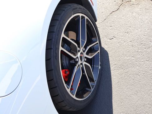 Used 2019 Chevrolet Corvette Stingray Coupe w/ 1LT RWD image 37