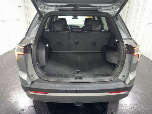 Used 2025 Chevrolet Equinox LT w/ Convenience Package II FWD image 37